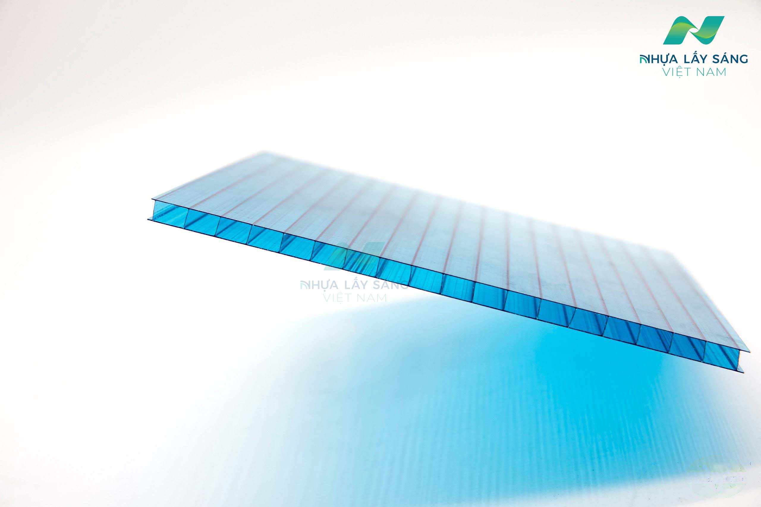 Tấm nhựa lấy sáng Poly dạng rỗng 5mm cao cấp