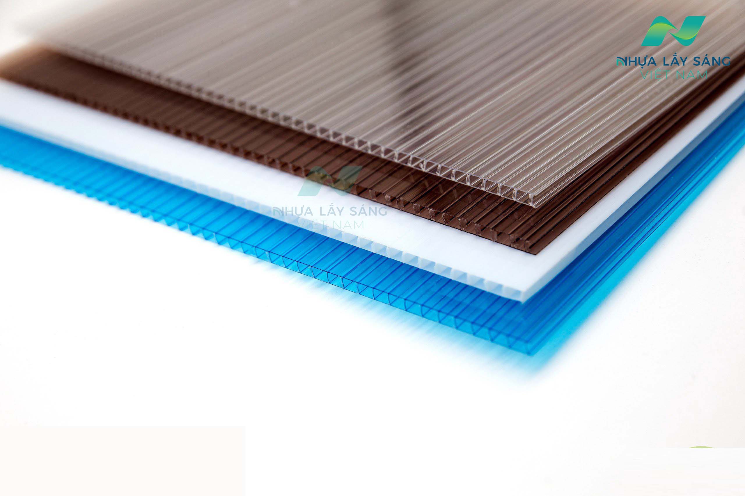Tấm nhựa lấy sáng Poly dạng rỗng 5mm