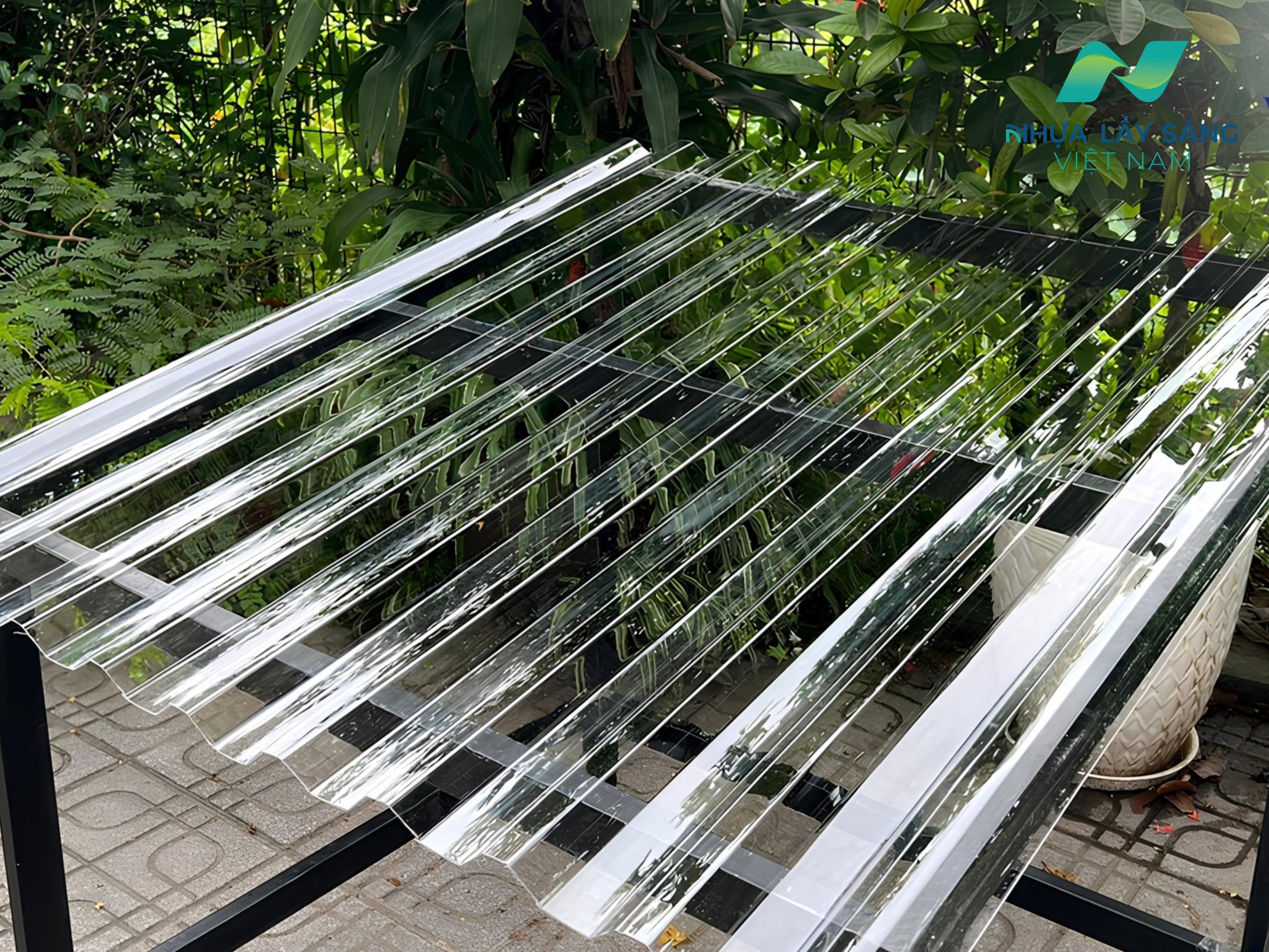 Tấm Polycarbonate sóng