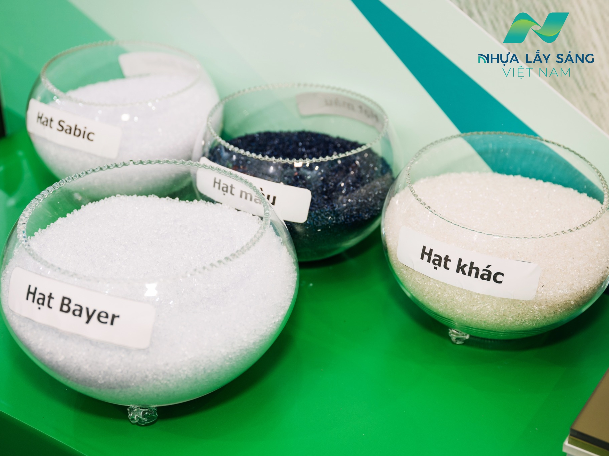 Thành phần hạt nhựa Bayer cao cấp