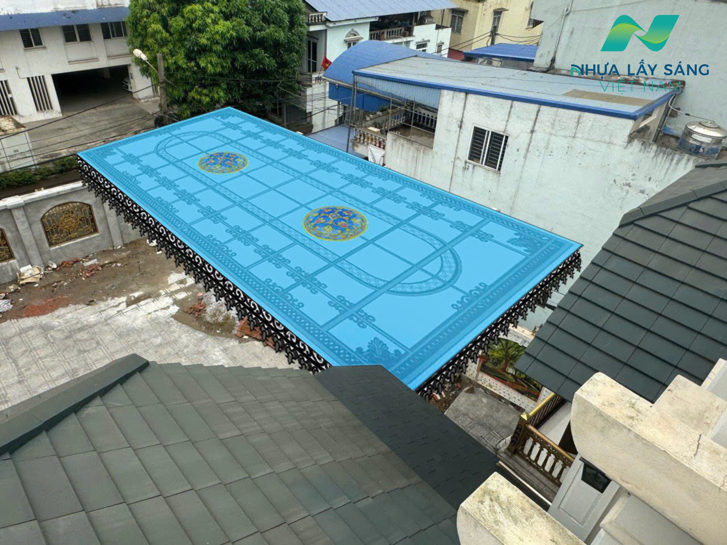 Công trình mái lợp Polycarbonate tiêu chuẩn