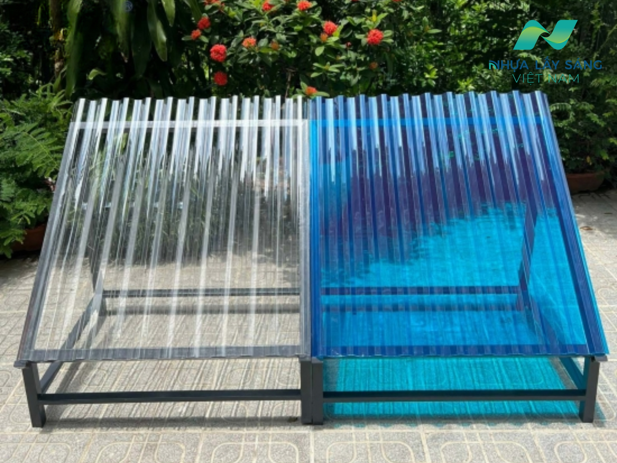 Tấm nhựa Polycarbonate sóng